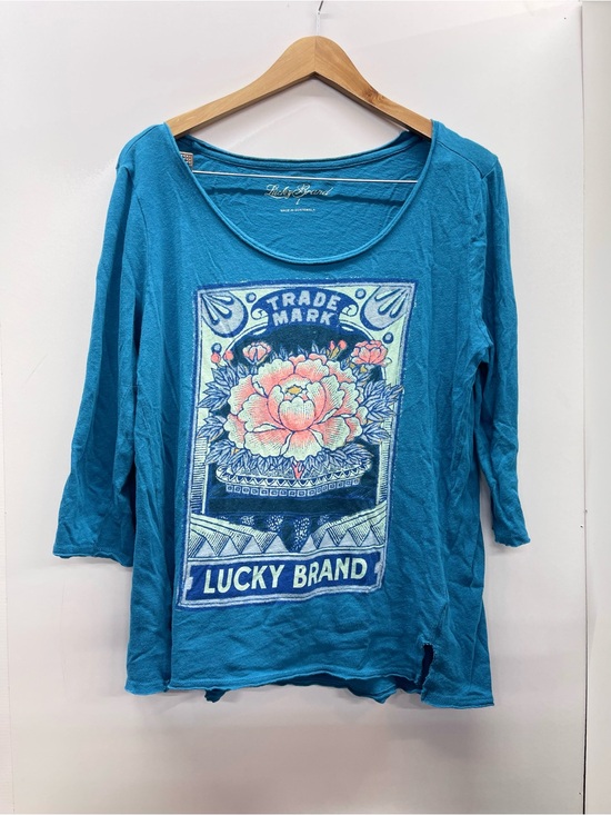 Lucky Brand Tops - Lucky Brand blue 3/4 sleeve graphic tee with a floral stamp design